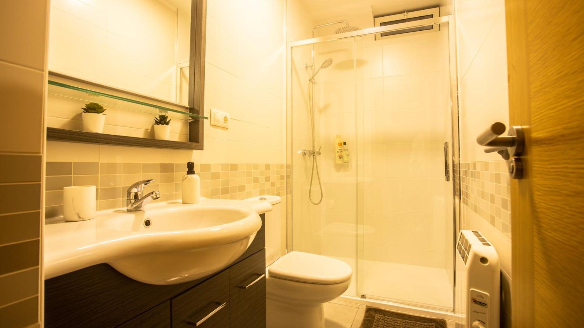Apartamento Nuevo Al Lado De La Playa En 아 과르다 외부 사진